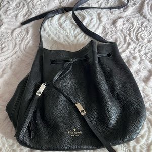Kate spade bucket bag, excellent condition barely used.